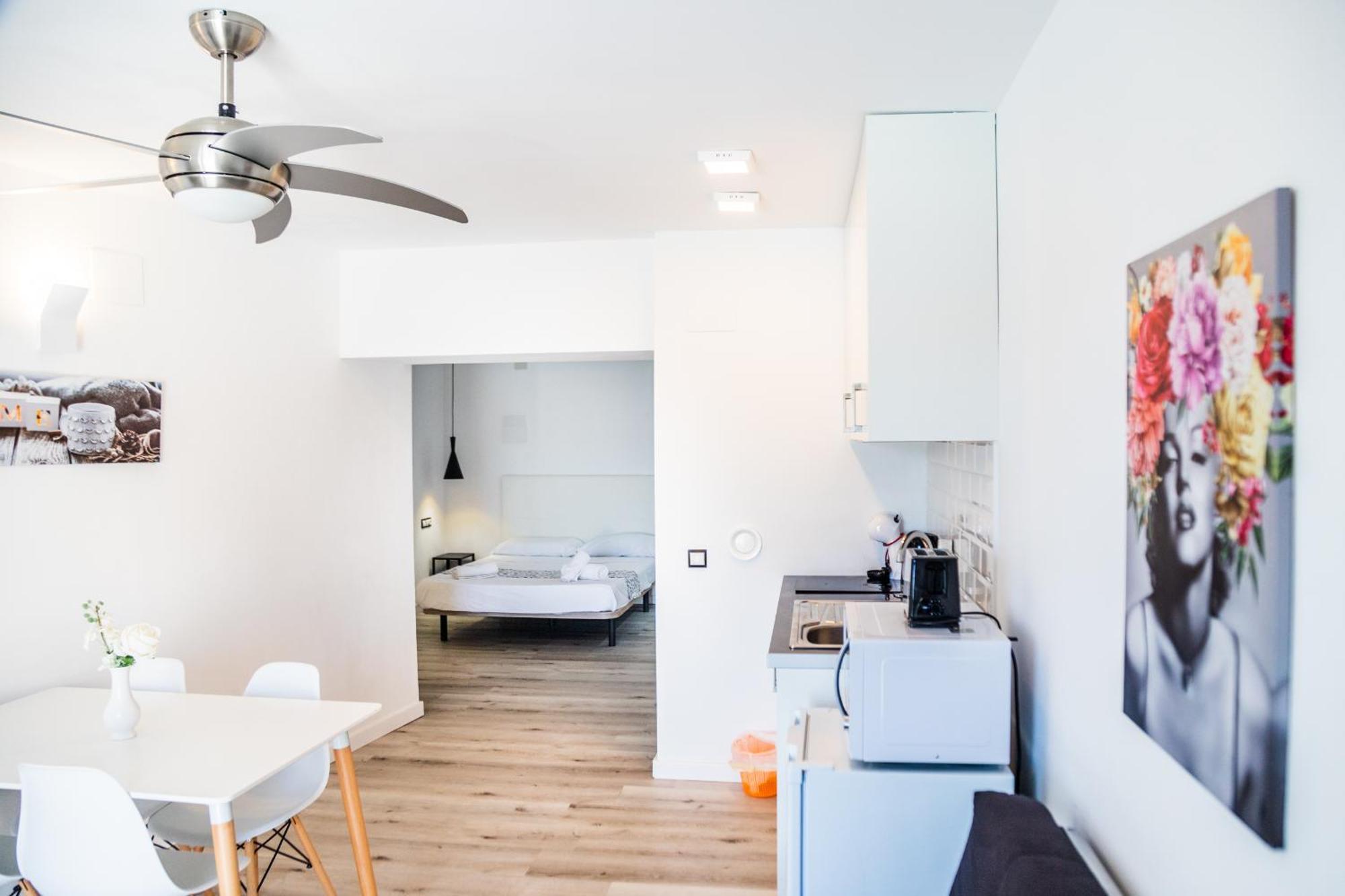 Jacaranda Apartments & Studios Es Cana 외부 사진